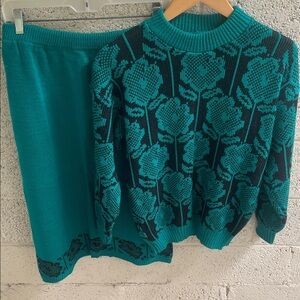 Vintage Teal Floral Knit Sweater and Skirt Set - Women